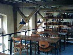 Bibliothek von IÜD und IDF